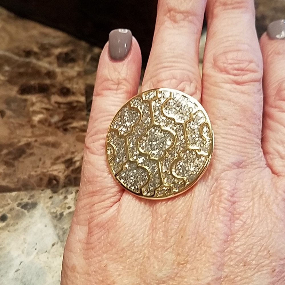 Covet Ring - Picture 3 of 3